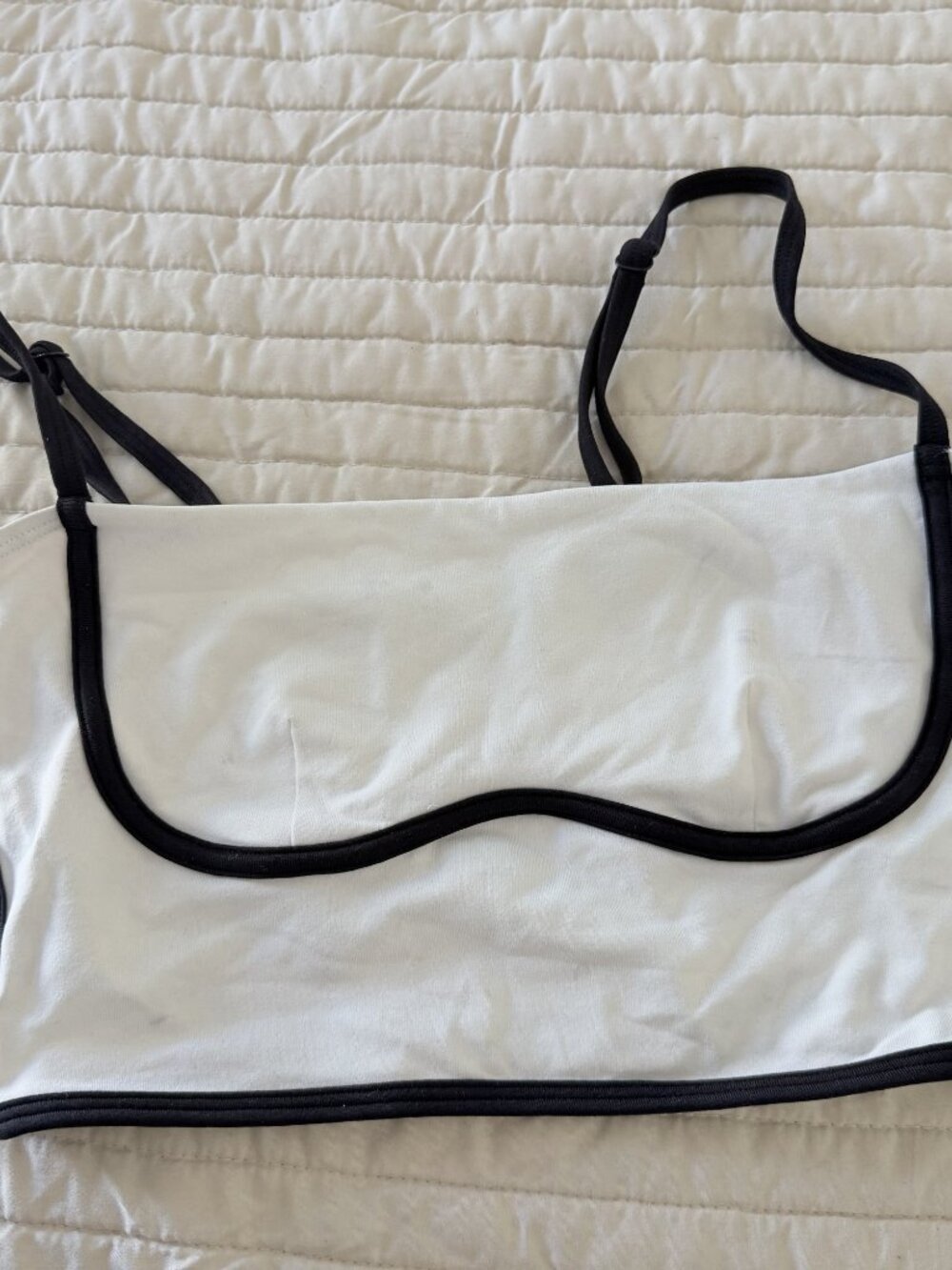 ALO Airbrush Contrast Trim Bandeau Bra White Black